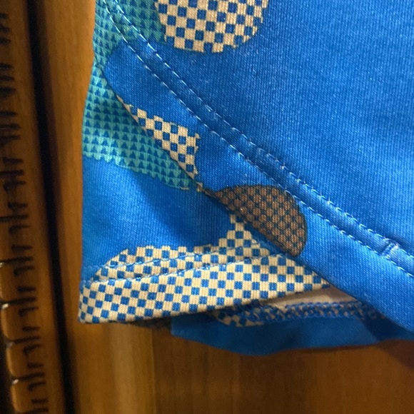 Under Armour Blue Camo Long Sleeve 1/2 Zip Pullover Thumbholes Size X-Small - Picture 3 of 6